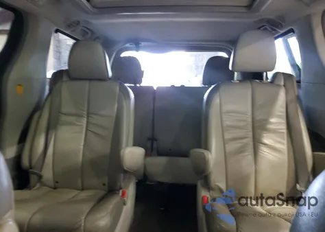 2011 Toyota Sienna Xle z USA, uszkodzony, nr VIN 5TDDK3DC4BS006272